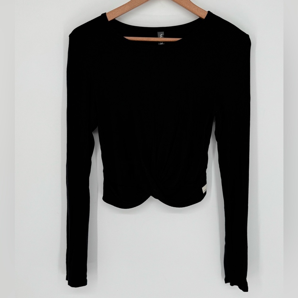 Vuori Black Ribbed Twist Front Athletic Long Sleeve Top VW1114 Women’s Sz Lg N1
